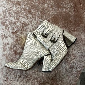Freebird Heeled Booties